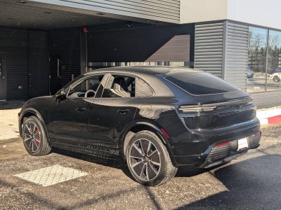 2025 Porsche Macan Electric Turbo AWD