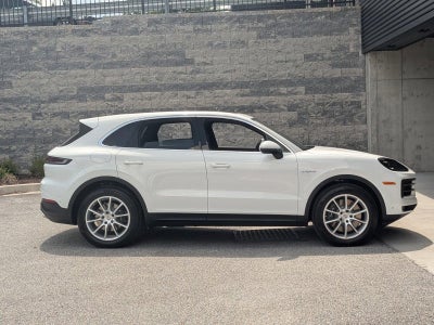 2025 Porsche Cayenne E-Hybrid AWD