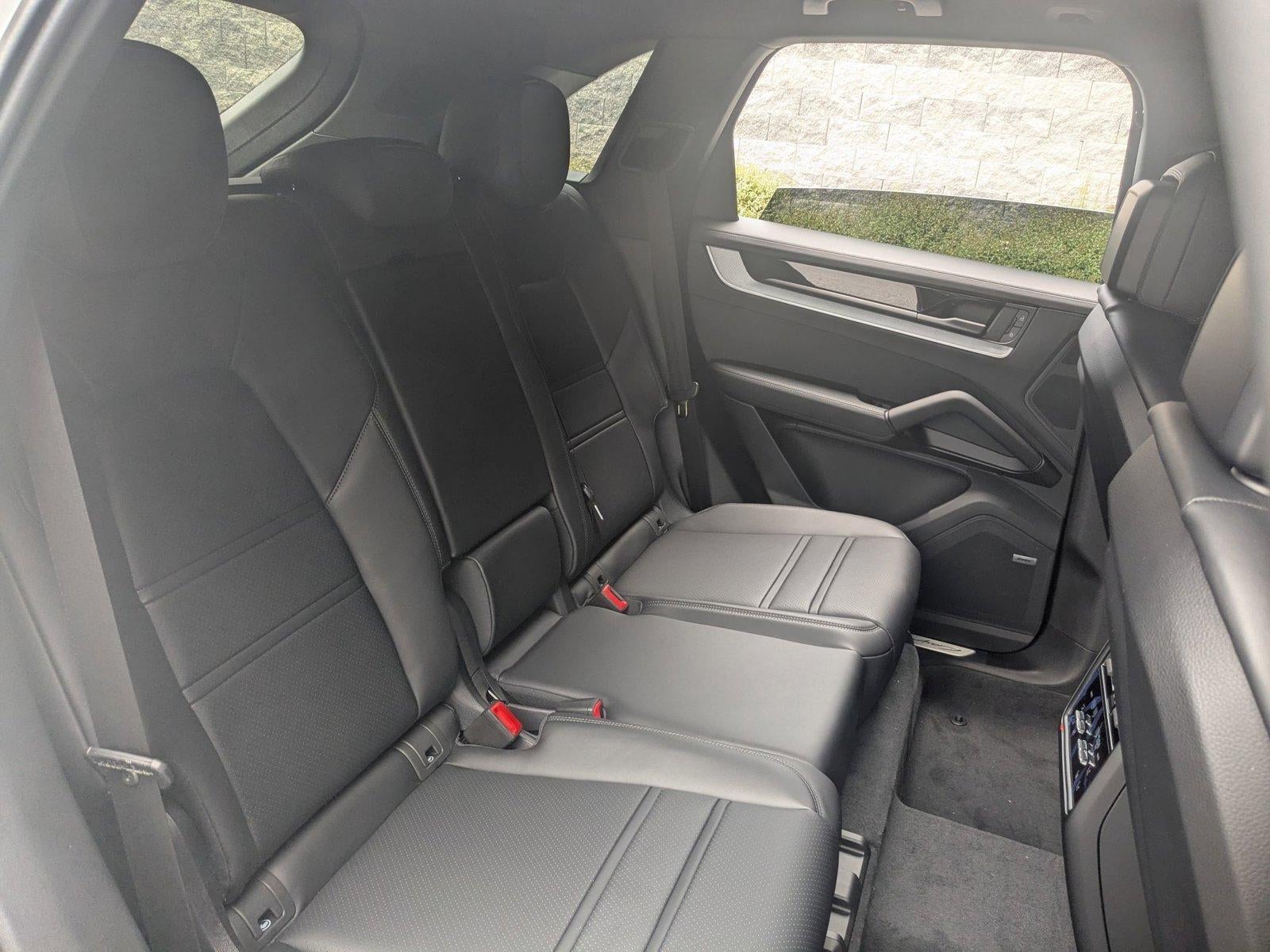 2025 Porsche Cayenne S AWD