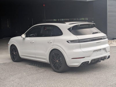 2025 Porsche Cayenne S AWD