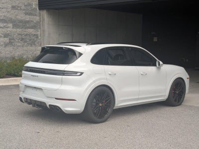 2025 Porsche Cayenne S AWD
