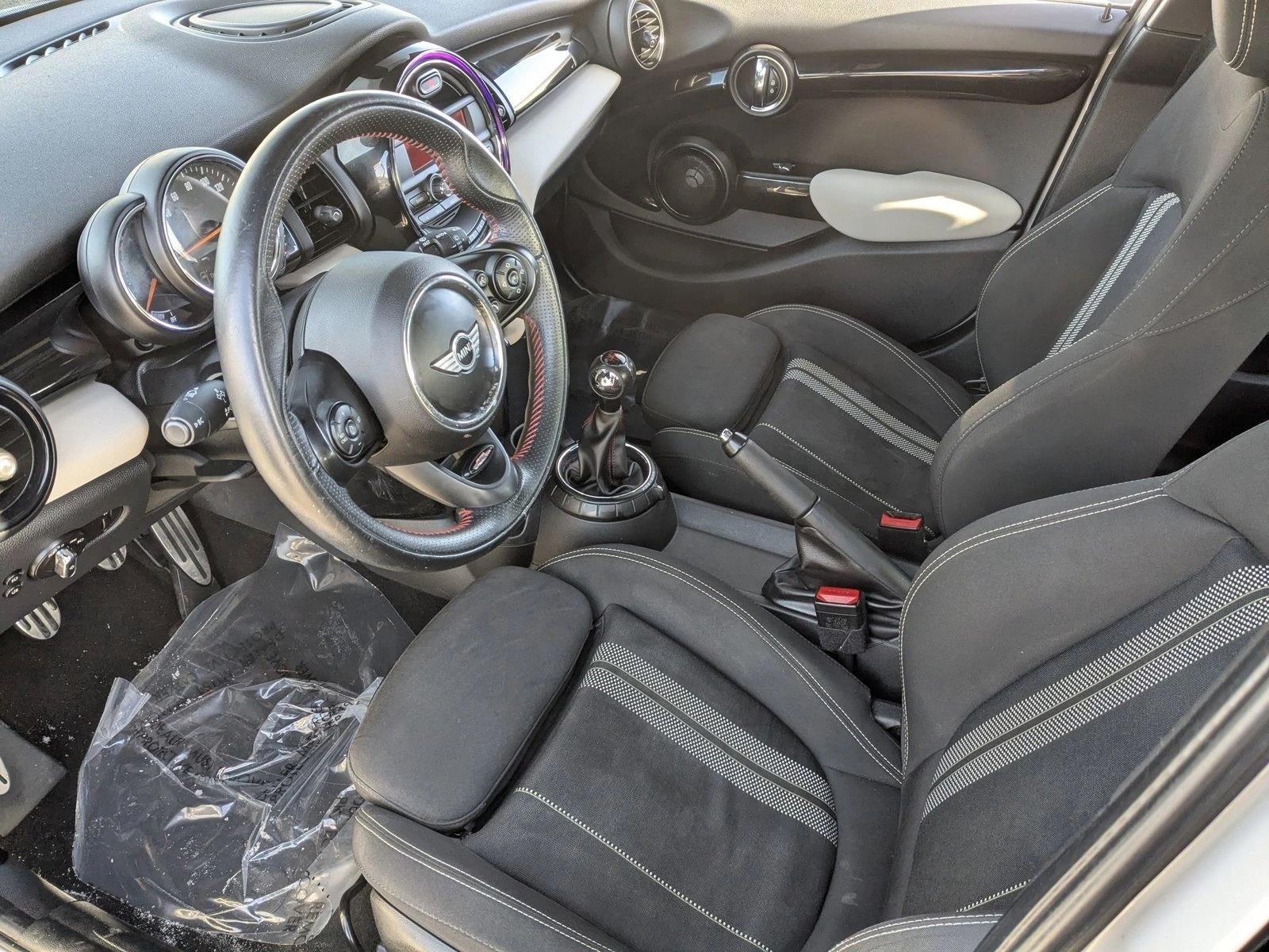 2016 MINI Hardtop 4 Door Cooper