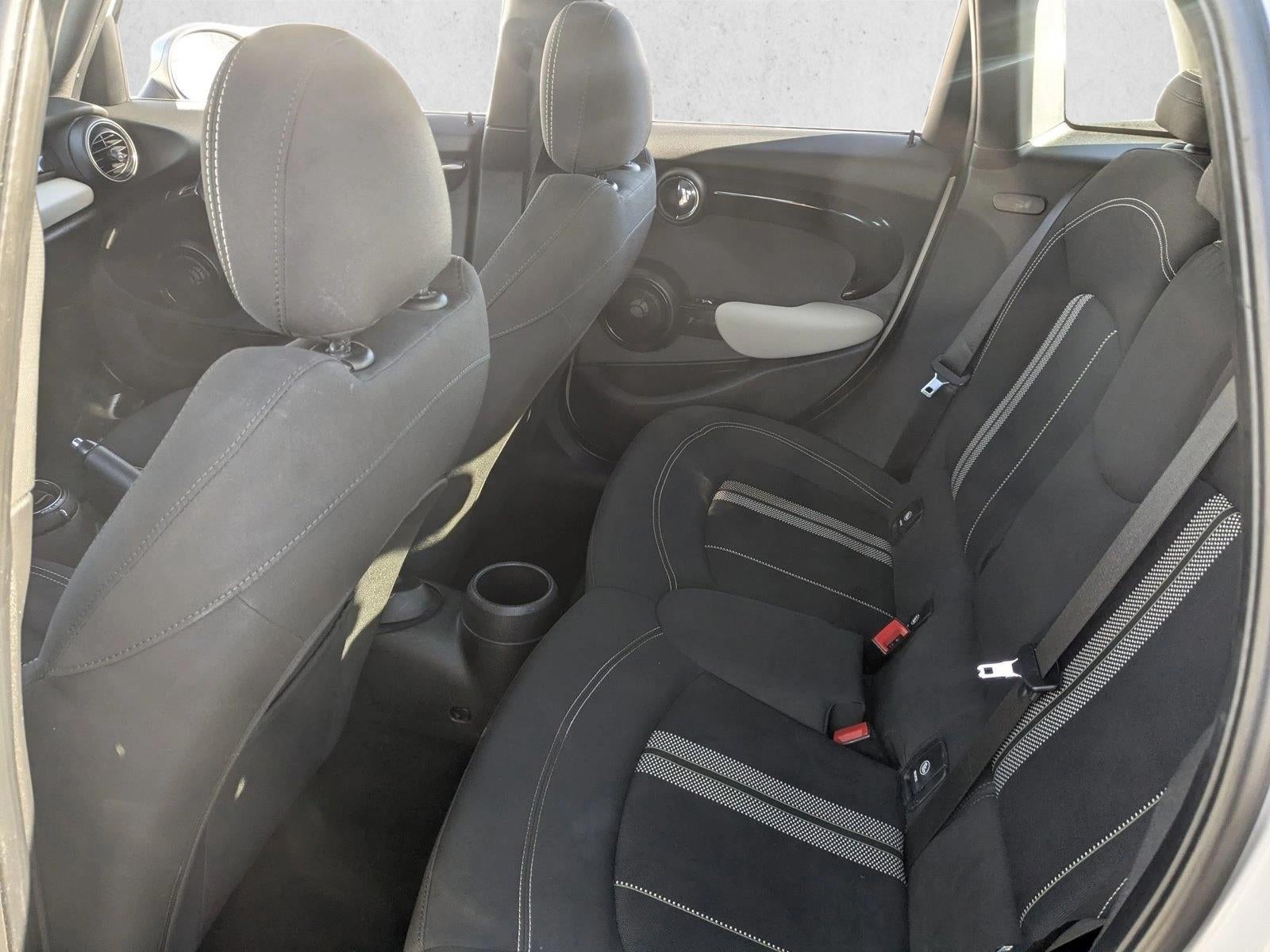 2016 MINI Cooper Hardtop 4 Door Base