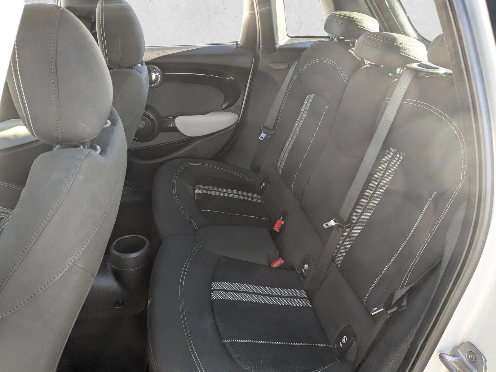 2016 MINI Cooper Hardtop 4 Door Base