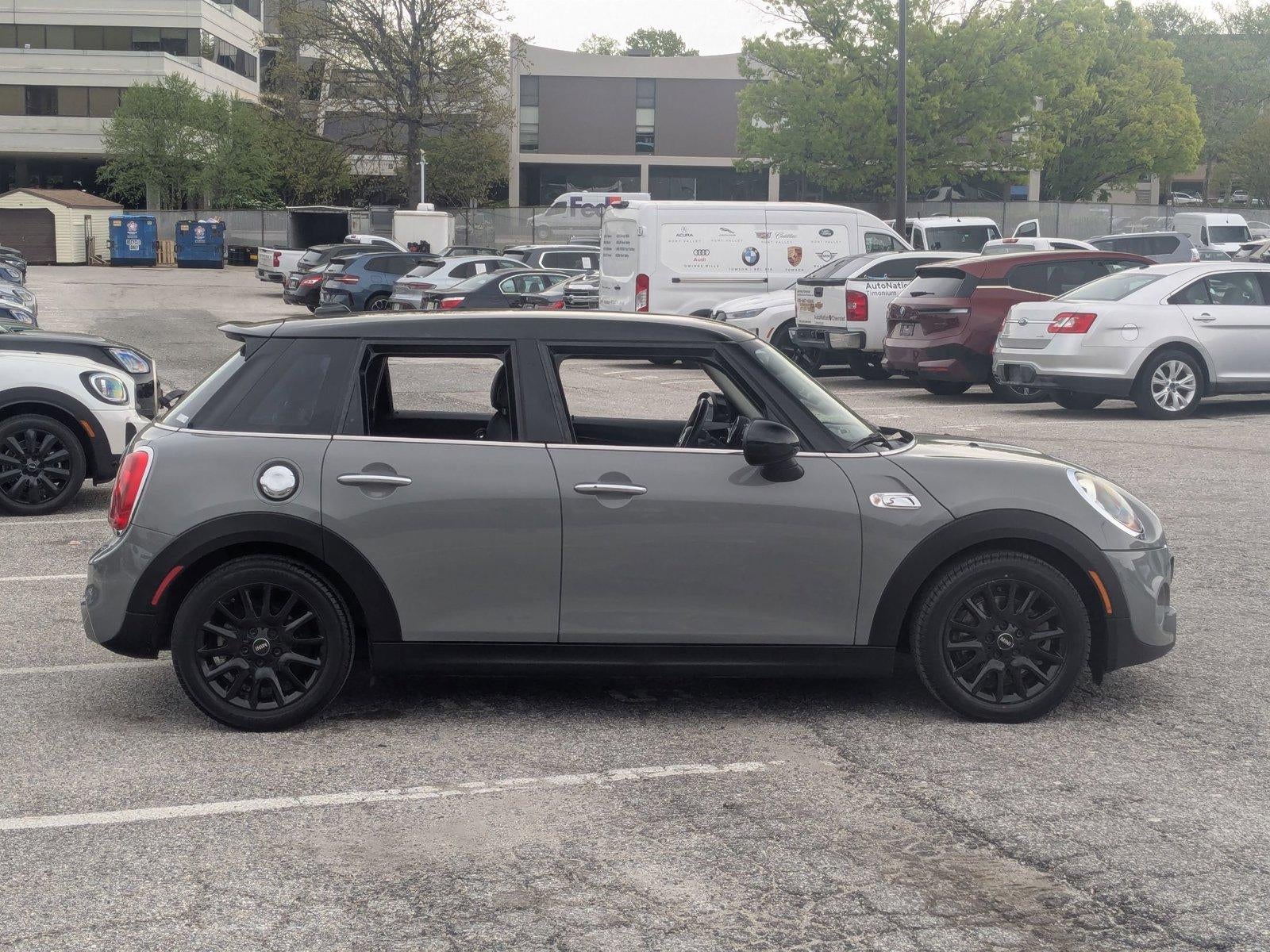2016 MINI Cooper S Hardtop 4 Door Base