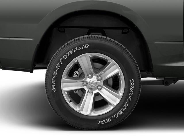 2013 RAM 1500 4WD Crew Cab 5.7 Ft Box Sport