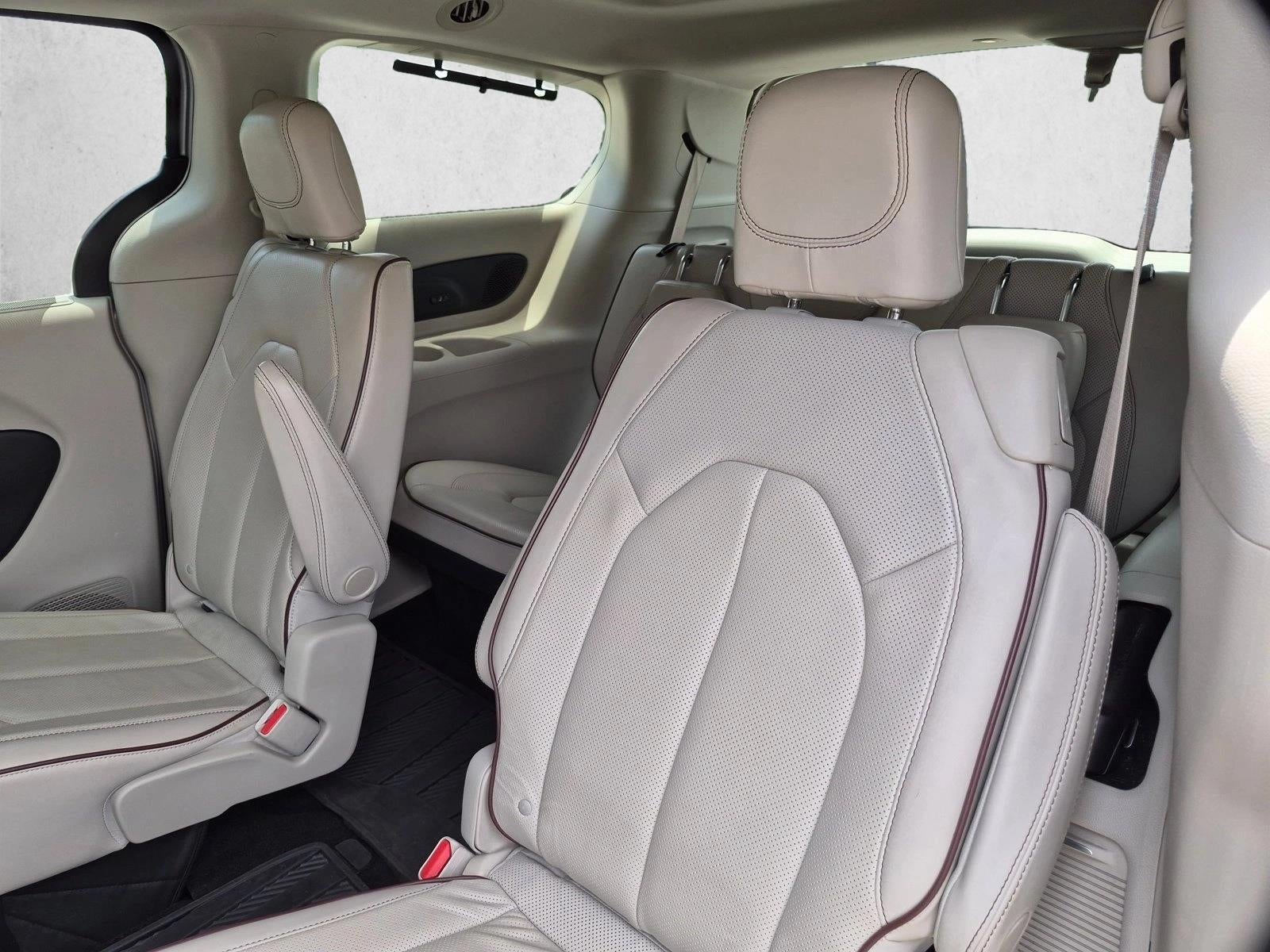 2018 Chrysler Pacifica Limited FWD