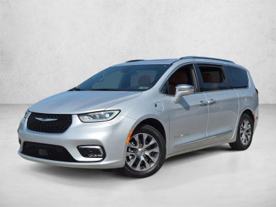 2024 Chrysler Pacifica Hybrid Pinnacle FWD