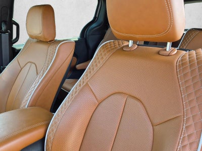 2024 Chrysler Pacifica Hybrid Pinnacle FWD