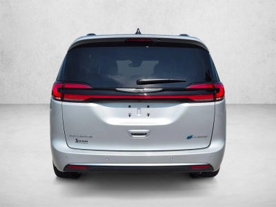 2024 Chrysler Pacifica Hybrid Pinnacle FWD