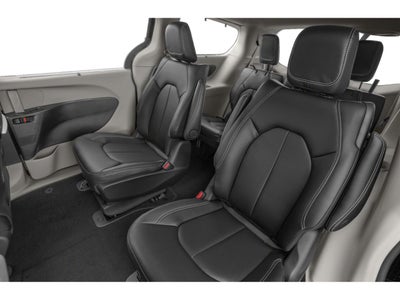 2024 Chrysler Pacifica Hybrid Pinnacle FWD