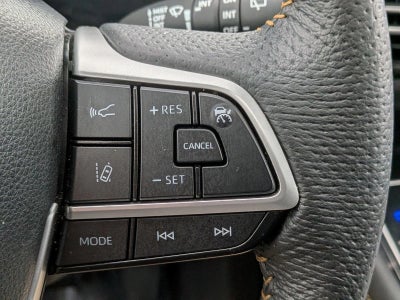 2025 Toyota Sienna Woodland Edition AWD 7-Passenger (Natl)