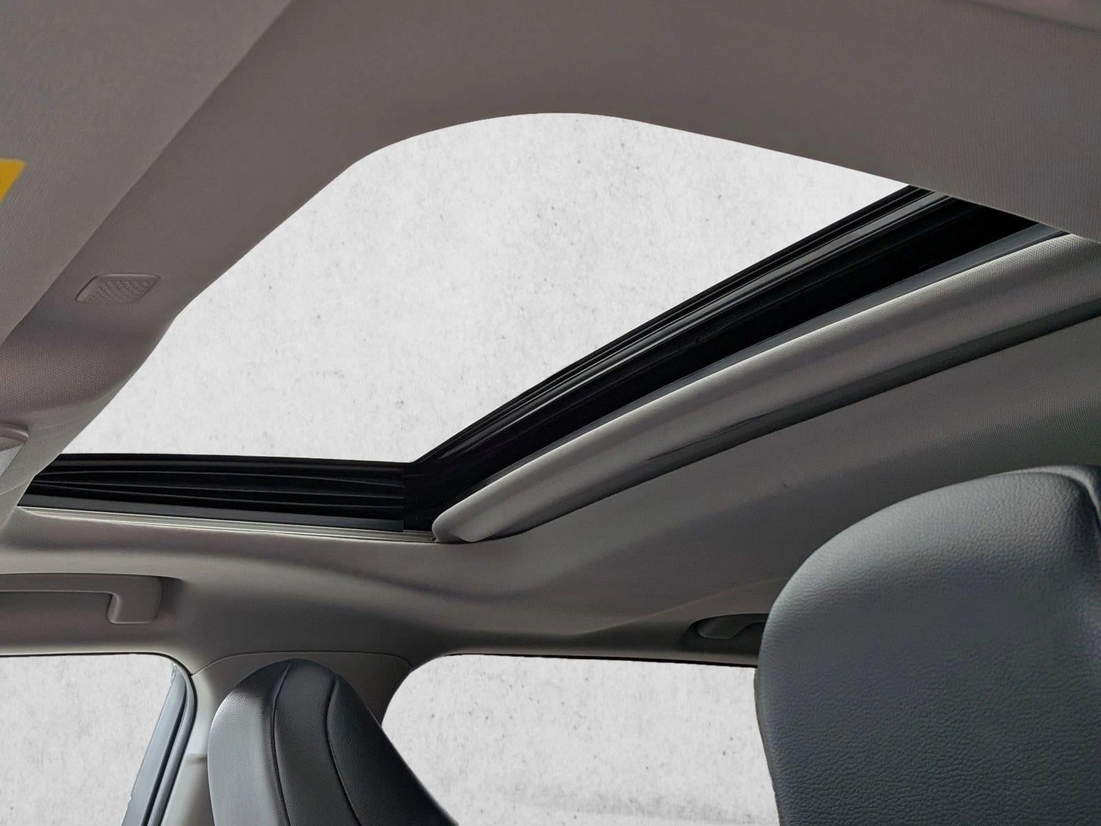 2022 Toyota Highlander XLE AWD (Natl)