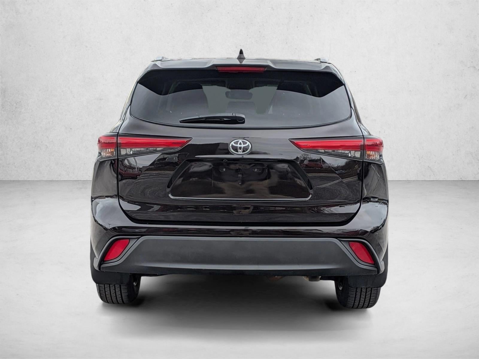 2022 Toyota Highlander XLE AWD (Natl)