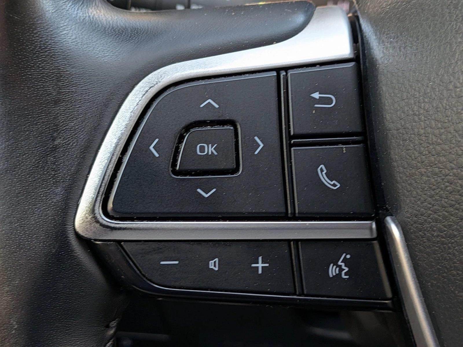 2023 Toyota Highlander XLE FWD (Natl)