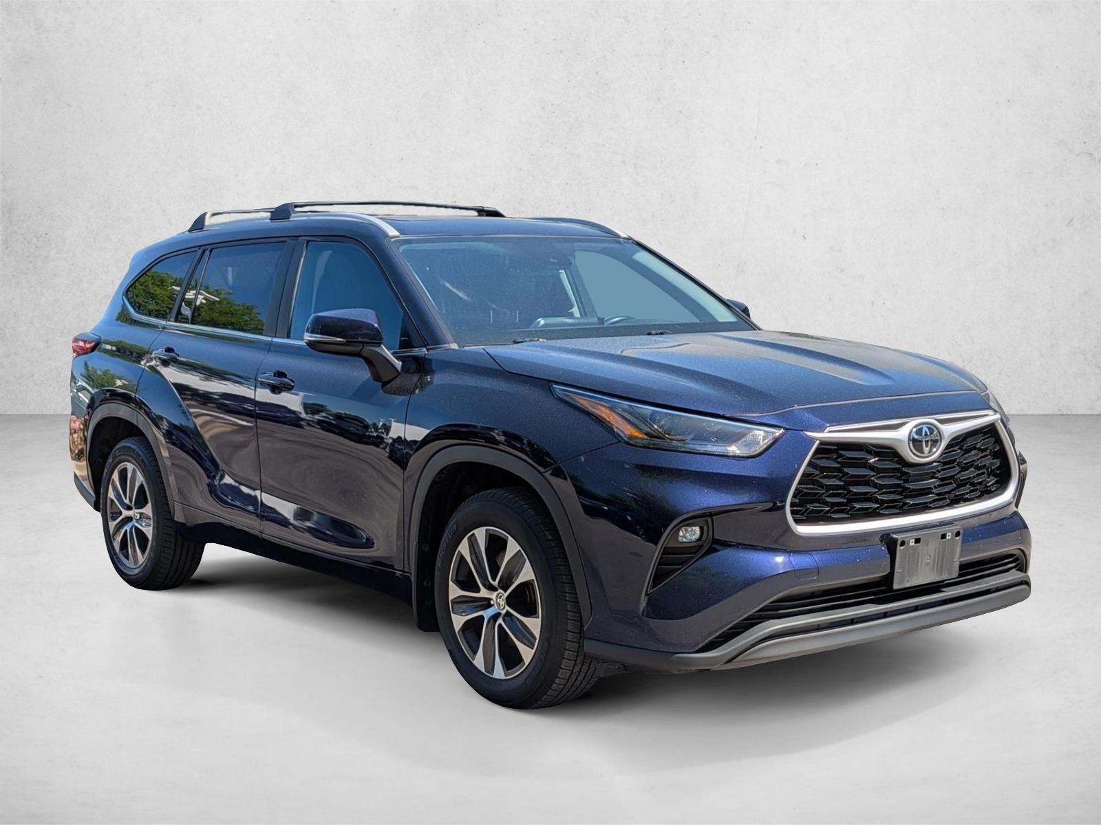 2023 Toyota Highlander XLE FWD (Natl)