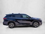2023 Toyota Highlander XLE FWD (Natl)