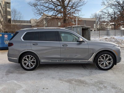 2025 BMW X7 xDrive40i Sports Activity Vehicle