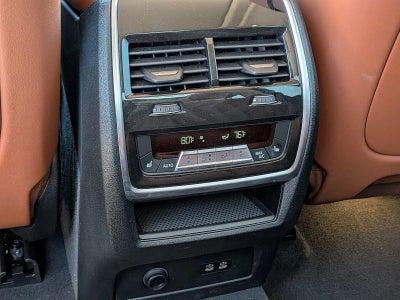 2023 BMW X7 xDrive40i Sports Activity Vehicle