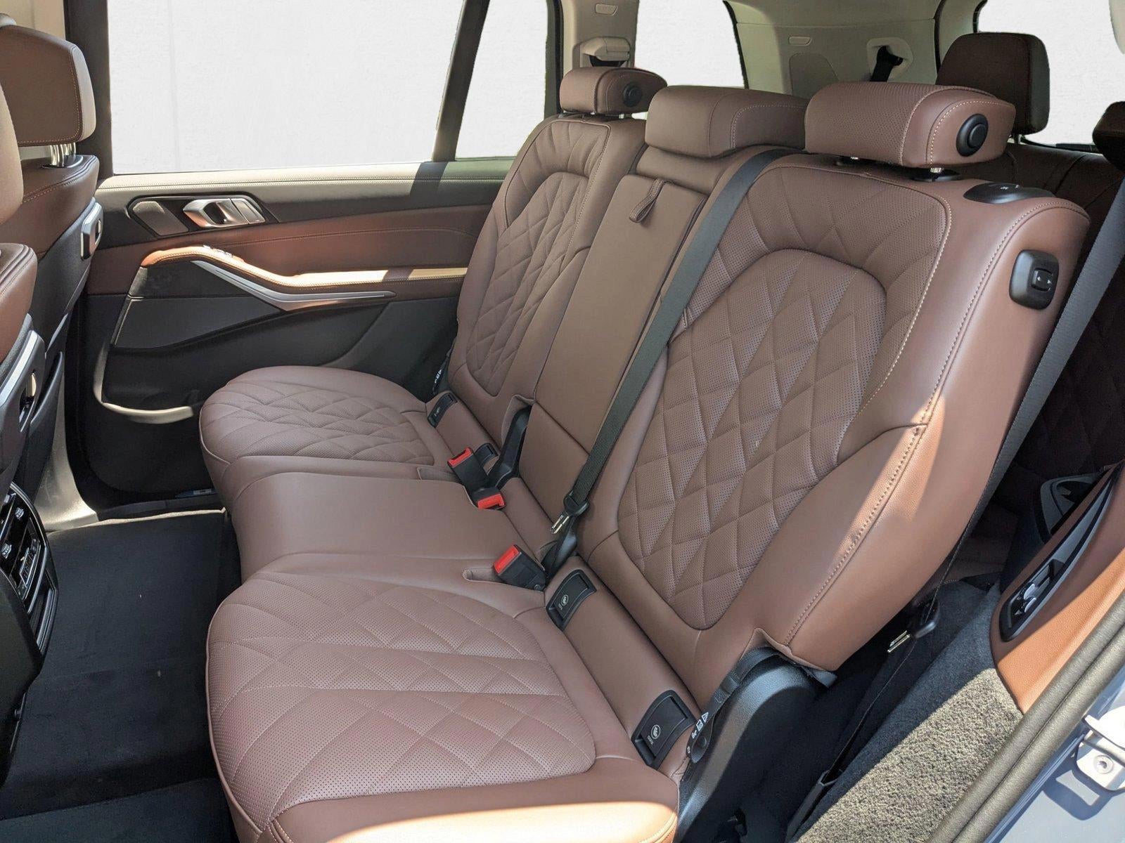 2026 BMW X7 xDrive40i Sports Activity Vehicle