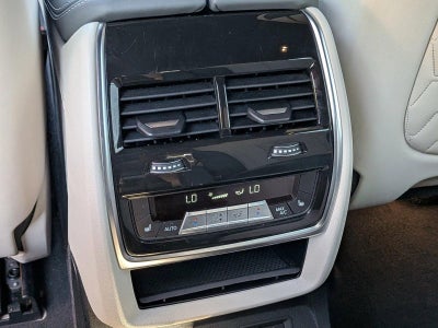 2024 BMW X7 M60i Sports Activity Vehicle