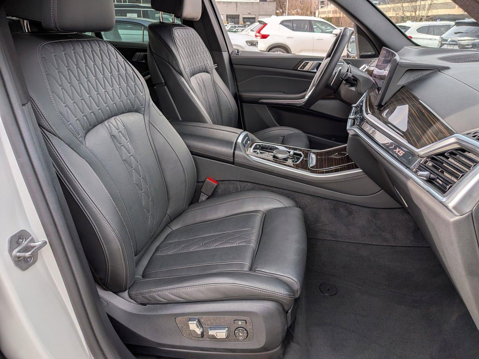 2025 BMW X5 xDrive50e Plug-In Hybrid