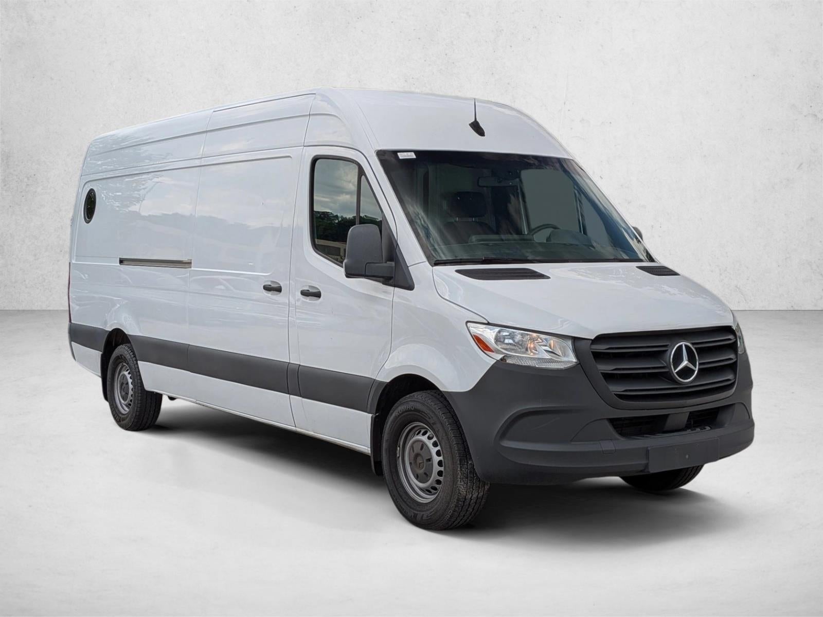 2021 Mercedes-Benz Sprinter Cargo Van 2500 High Roof I4 170" RWD