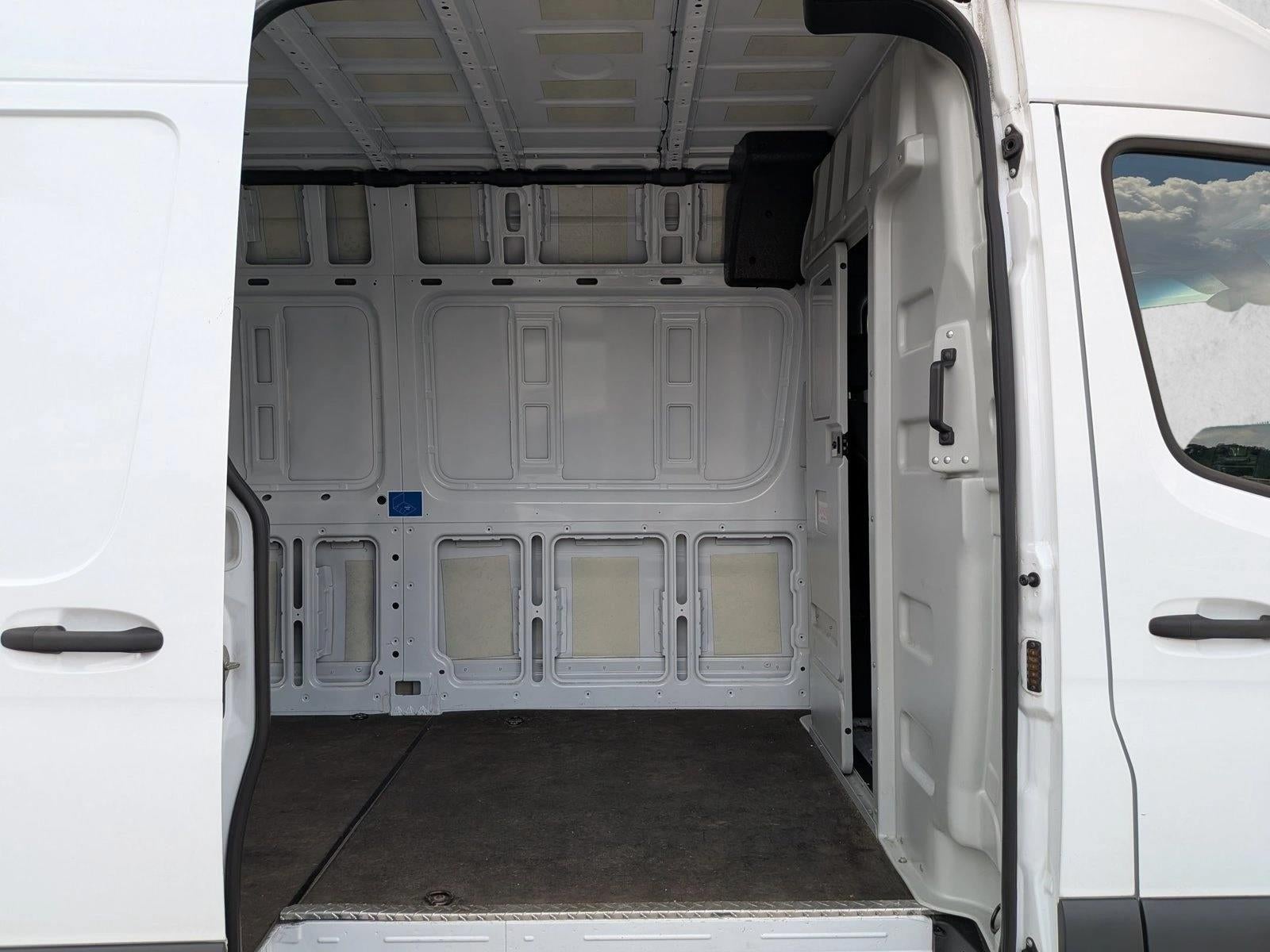 2021 Mercedes-Benz Sprinter Cargo Van 2500 High Roof I4 170" RWD