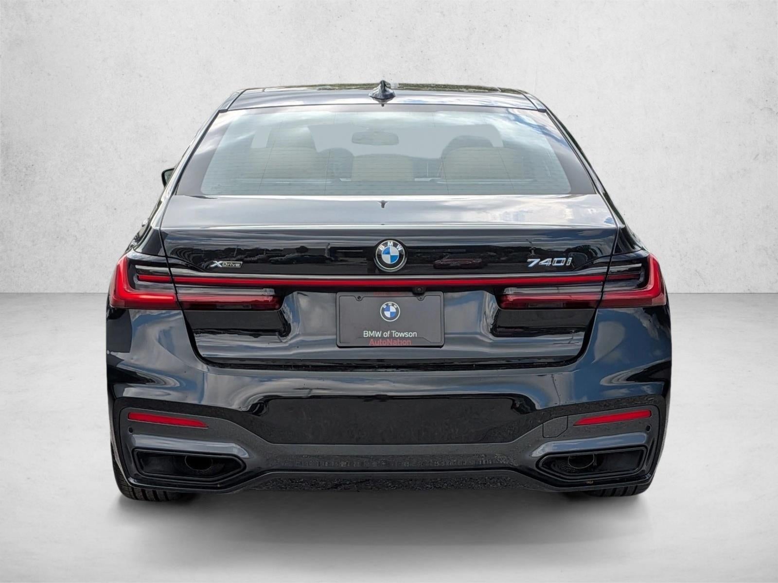 2022 BMW 740i xDrive Sedan