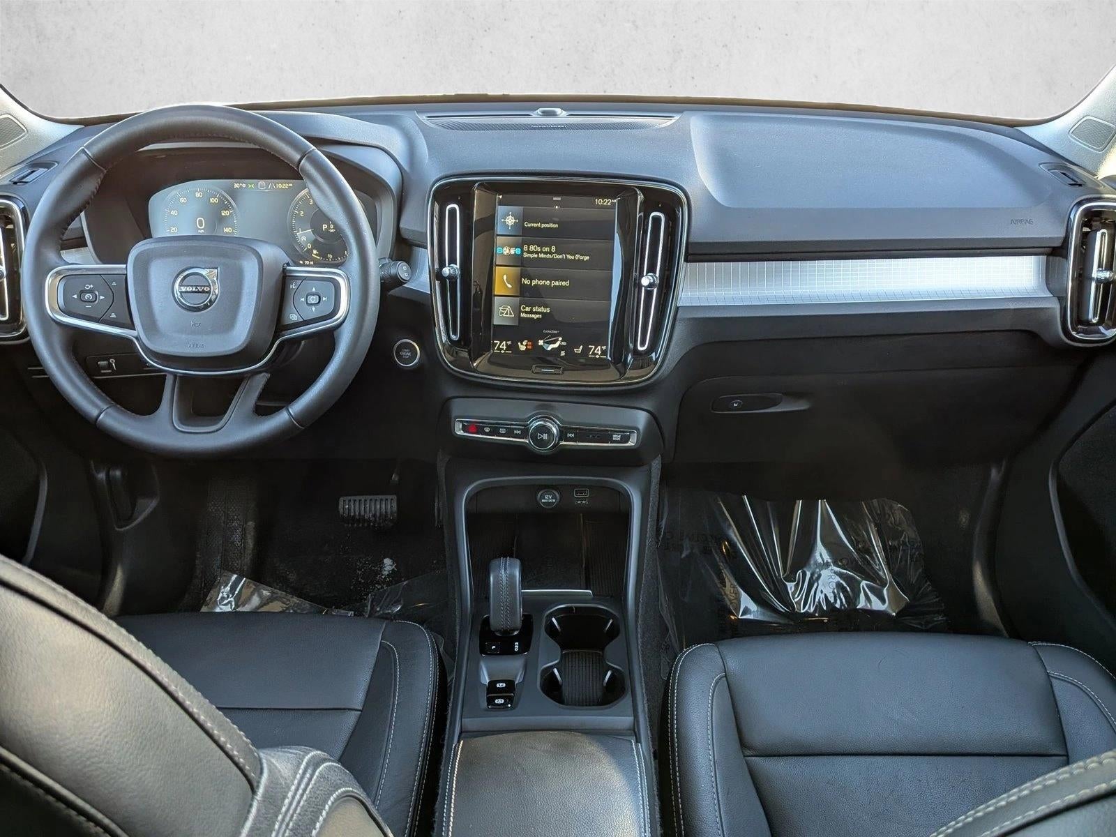 2019 Volvo XC40 T5 AWD Momentum