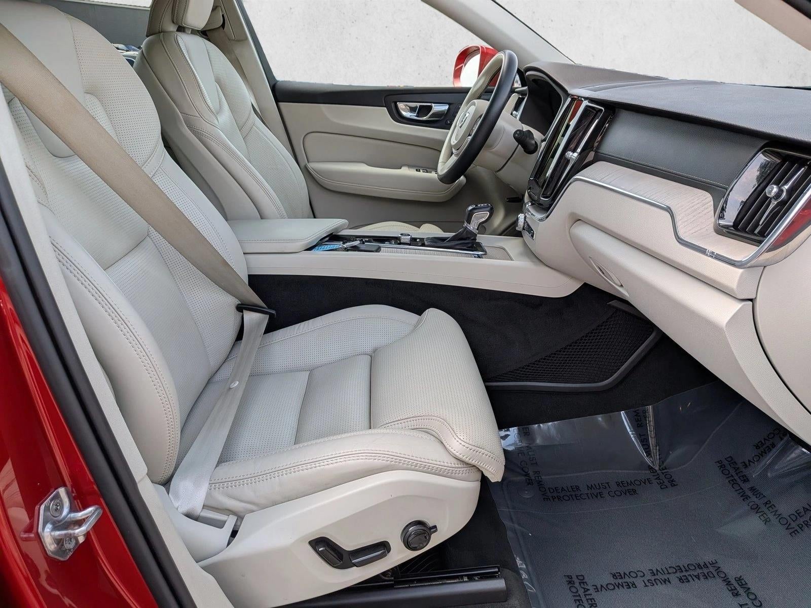 2021 Volvo XC60 T6 AWD Inscription