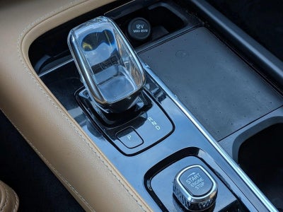 2021 Volvo XC90 Recharge T8 eAWD PHEV Inscription Expression 7P