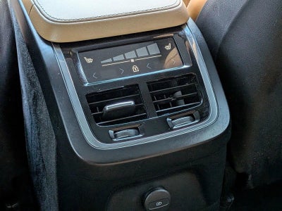 2021 Volvo XC90 Recharge T8 eAWD PHEV Inscription Expression 7P