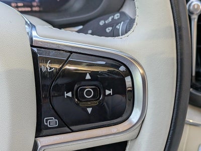 2024 Volvo XC60 Recharge Plug-In Hybrid T8 eAWD PHEV Plus Dark Theme