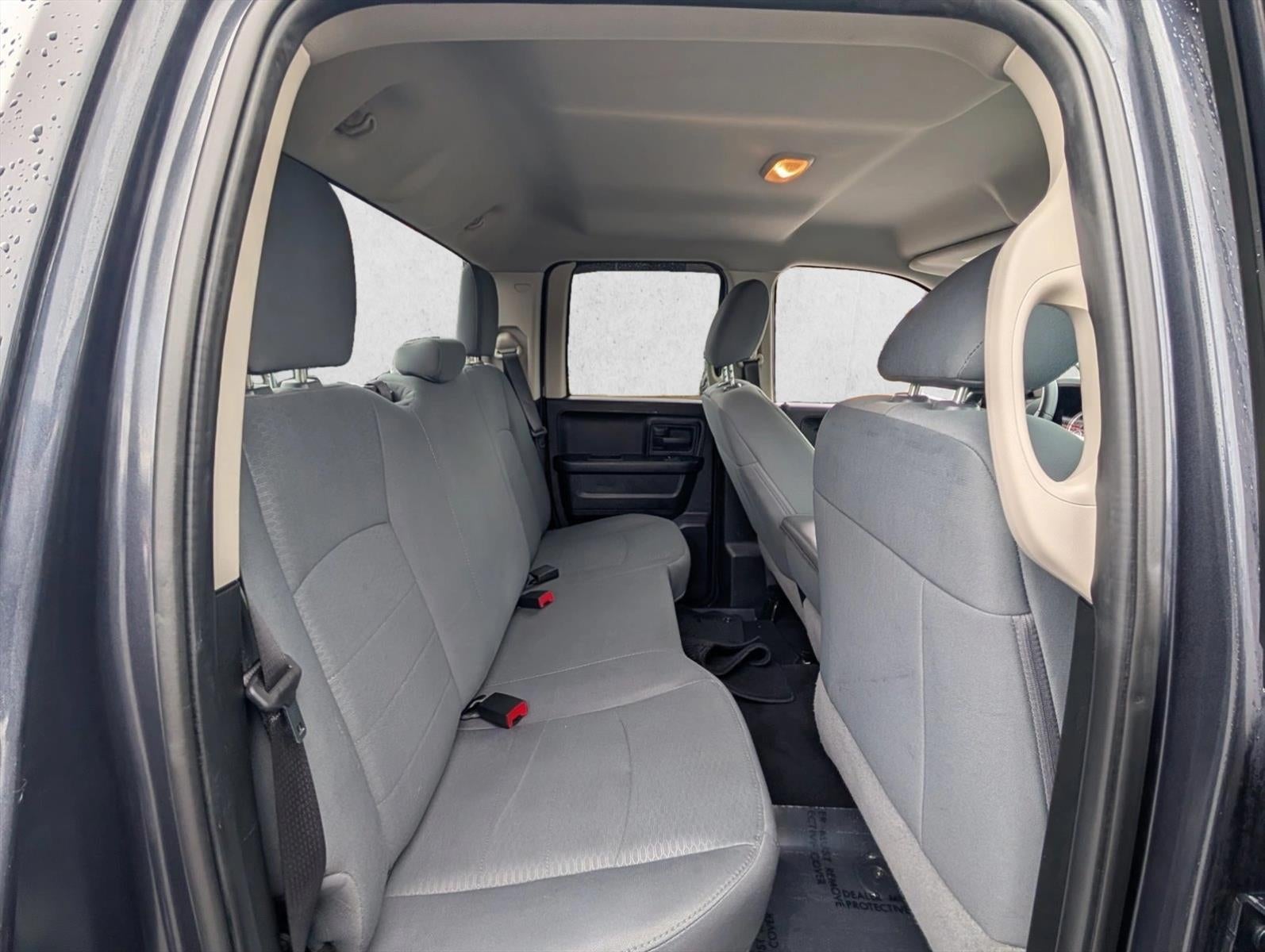 2019 RAM 1500 Classic Express 4x4 Quad Cab 6'4" Box