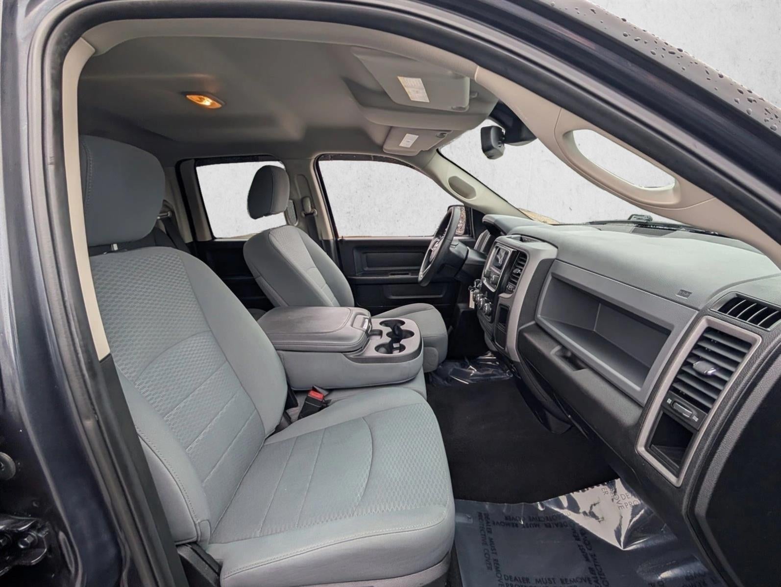 2019 RAM 1500 Classic Express 4x4 Quad Cab 6'4" Box