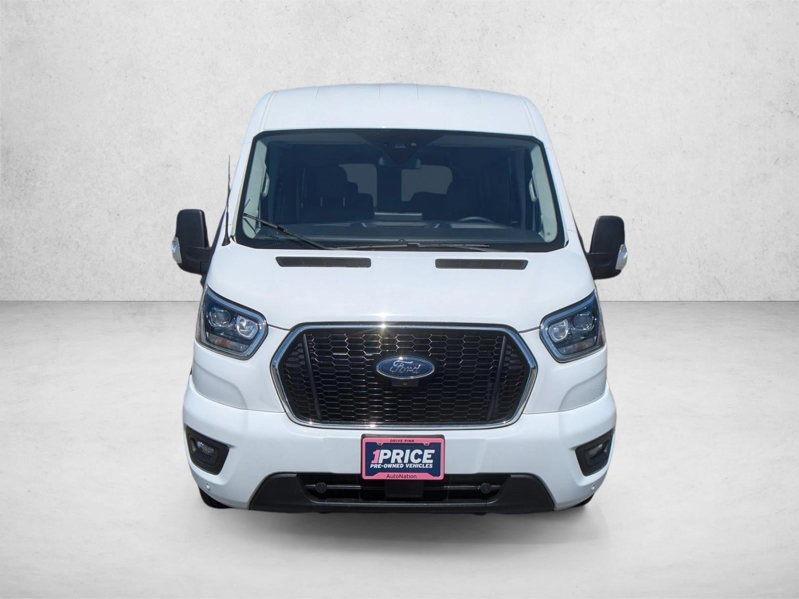 2023 Ford Transit Passenger Wagon T-350 148" Med Roof XLT RWD