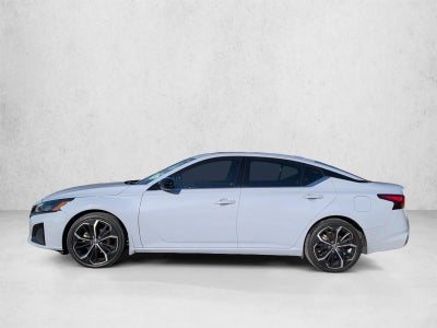 2023 Nissan Altima 2.5 SR Sedan