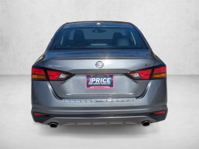 2022 Nissan Altima 2.5 SR Sedan