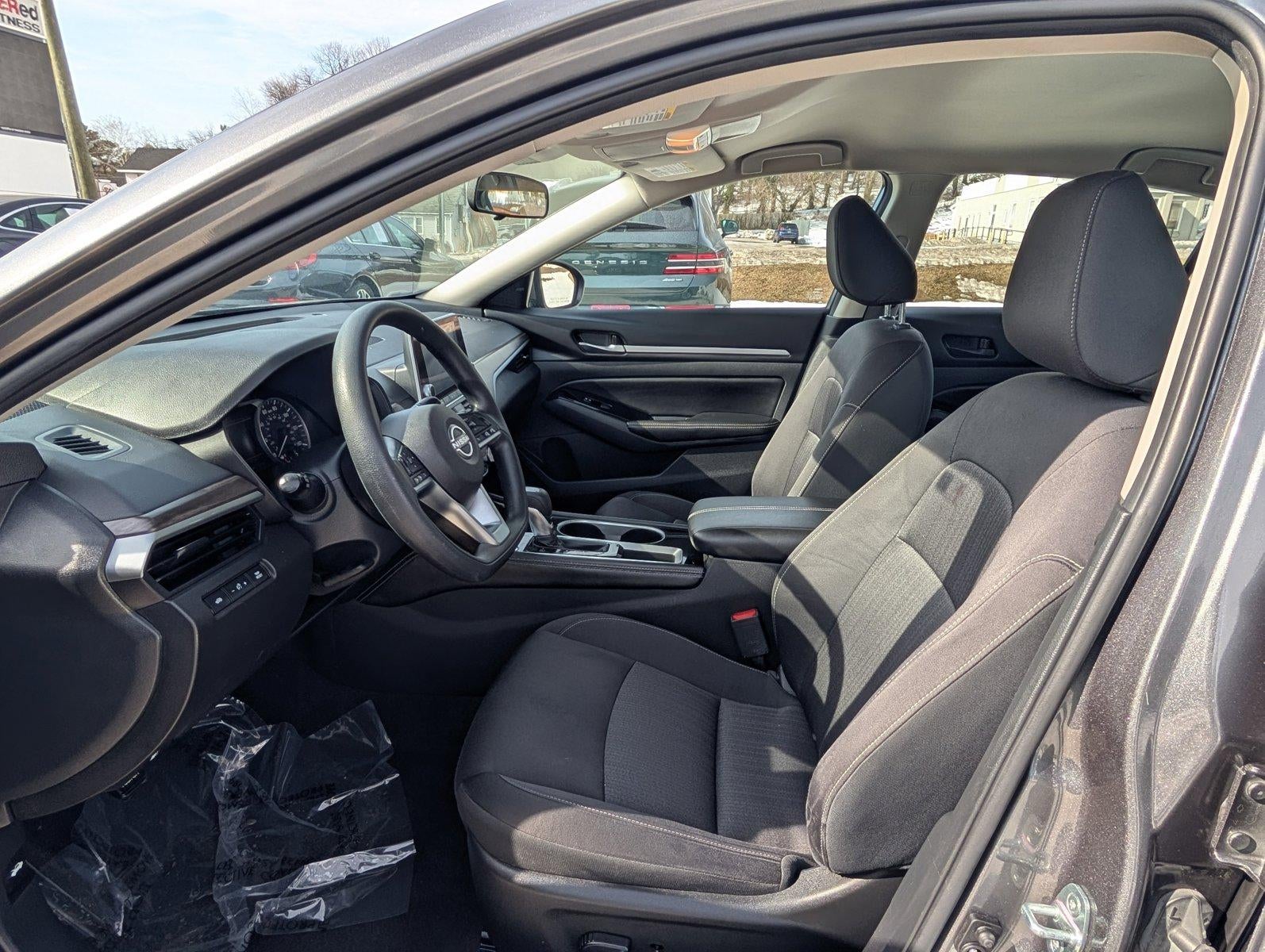 2023 Nissan Altima 2.5 SV Sedan