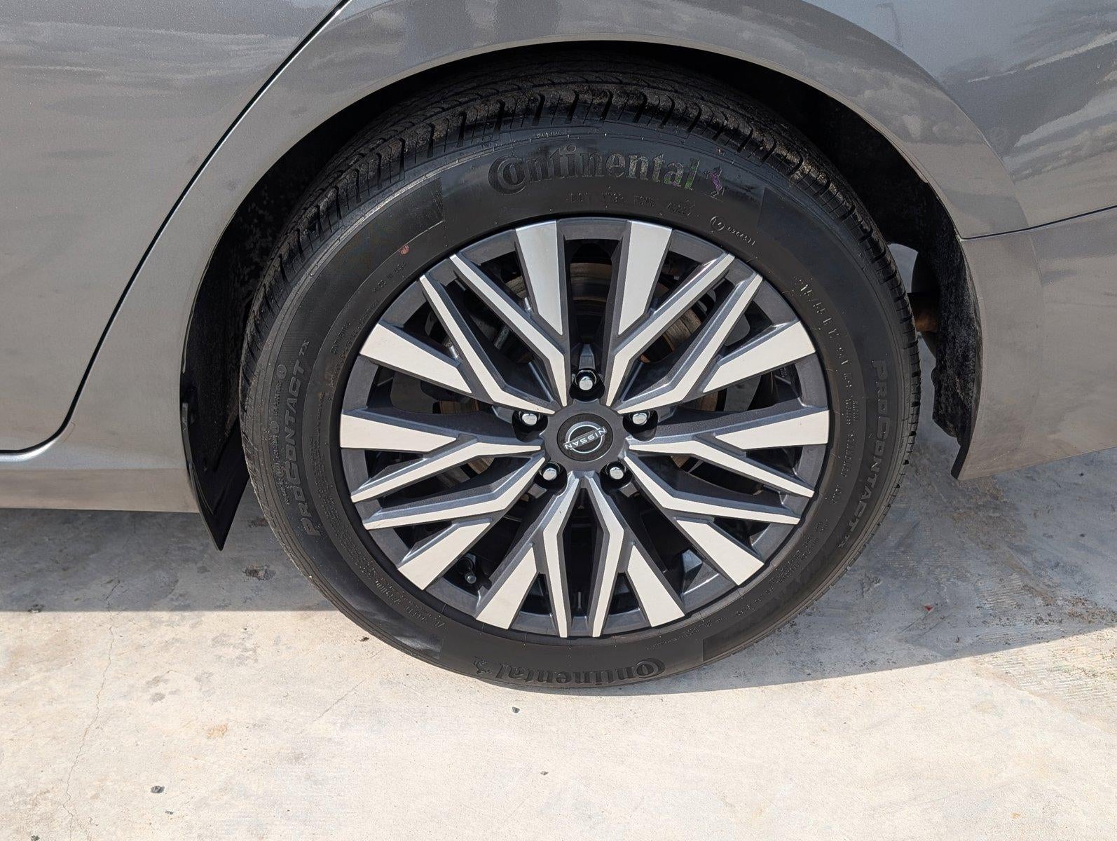 2023 Nissan Altima 2.5 SV Sedan