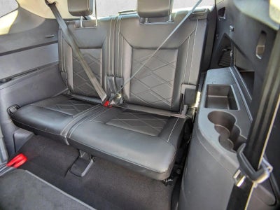 2025 Volkswagen Atlas 2.0T SE w/Technology 4MOTION
