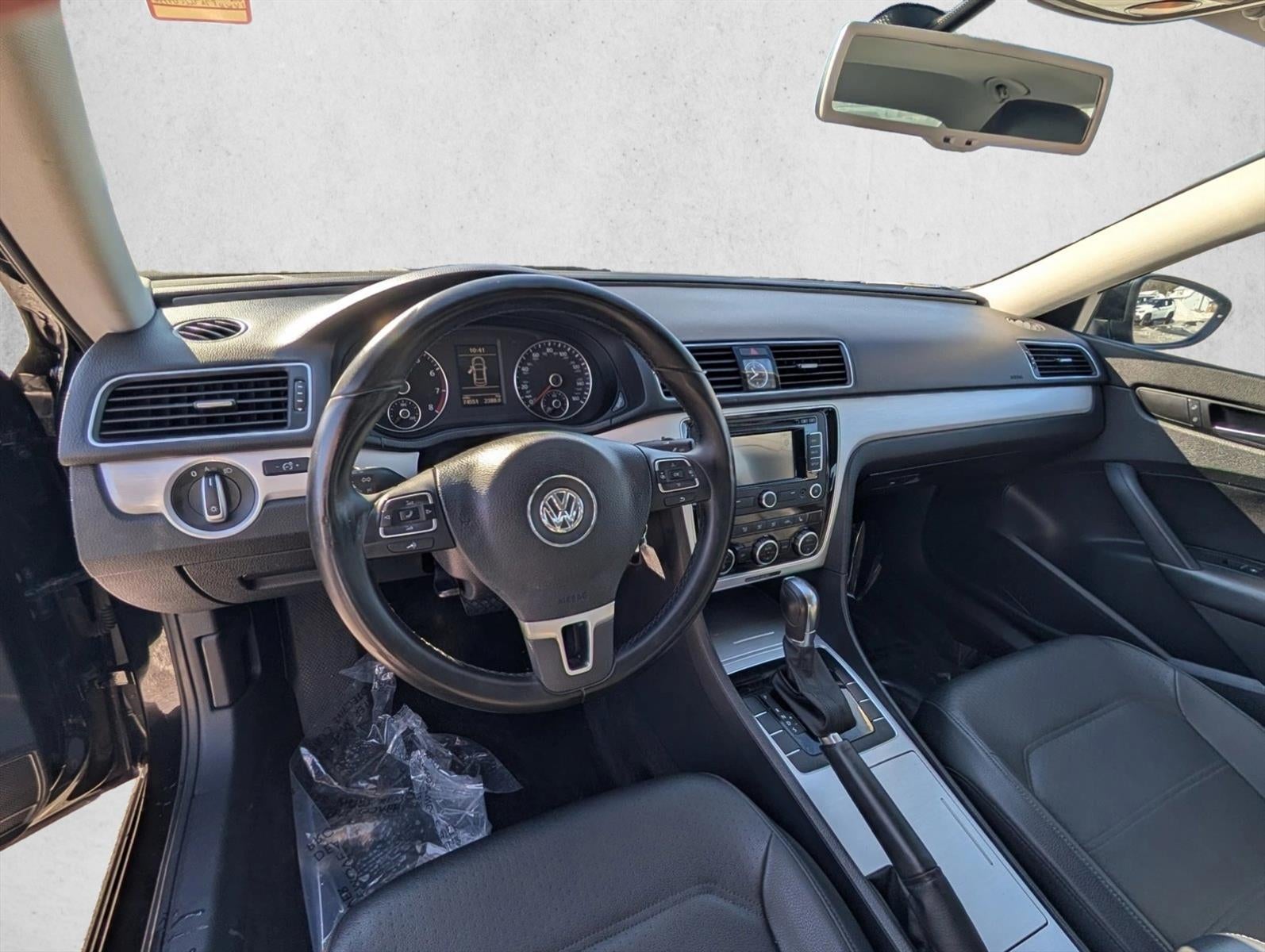 2012 Volkswagen Passat 4dr Sdn 2.5L Manual SE PZEV