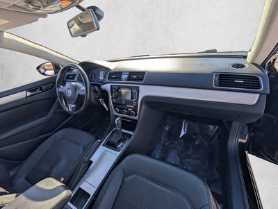 2012 Volkswagen Passat 4dr Sdn 2.5L Manual SE PZEV