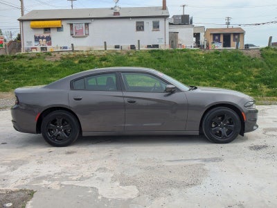 2022 Dodge Charger SXT RWD