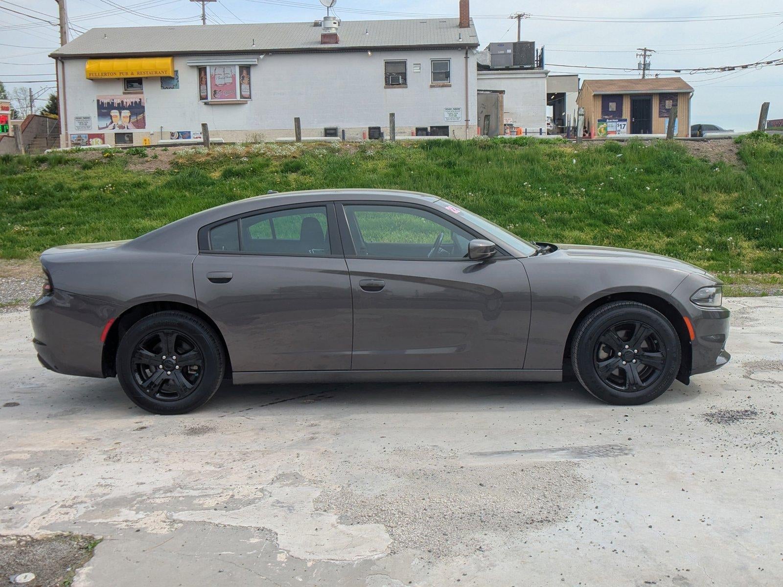2022 Dodge Charger SXT RWD