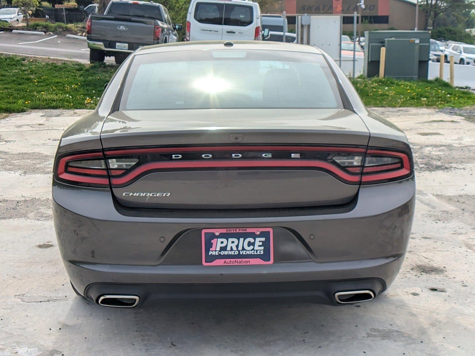 2022 Dodge Charger SXT RWD