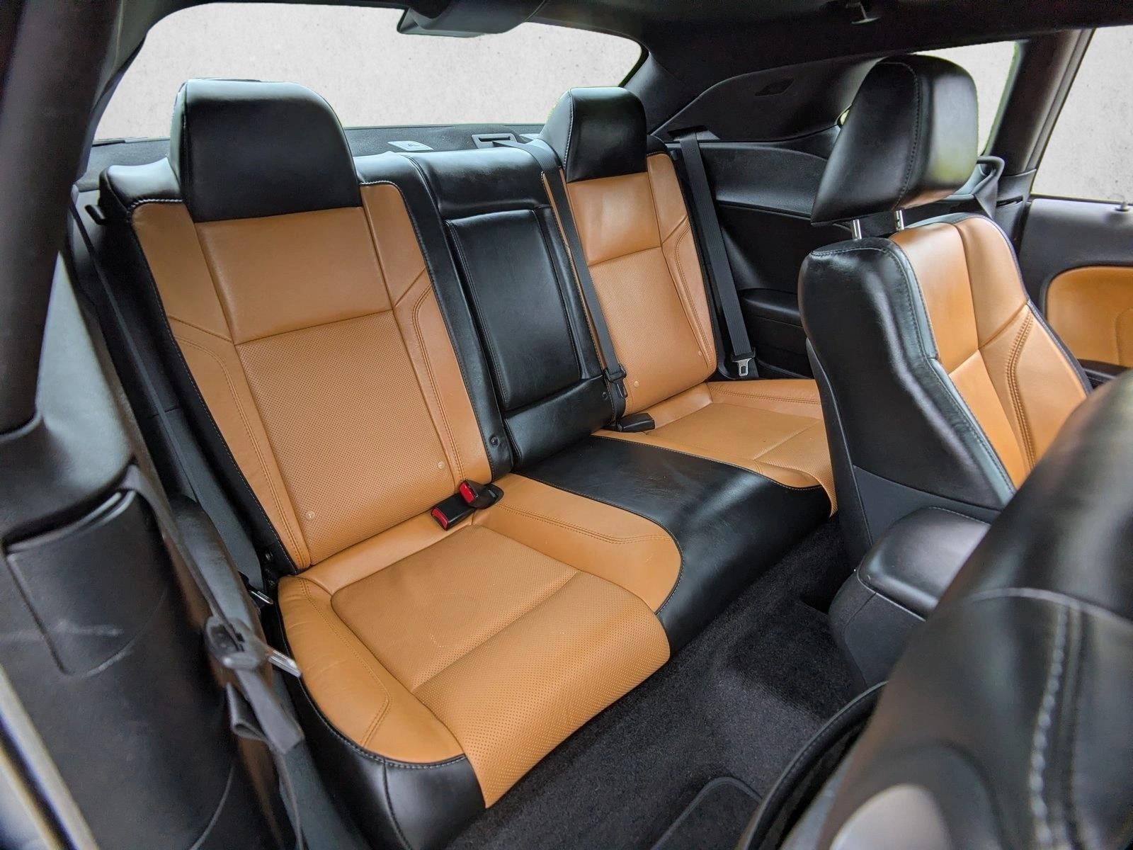 2019 Dodge Challenger SXT RWD