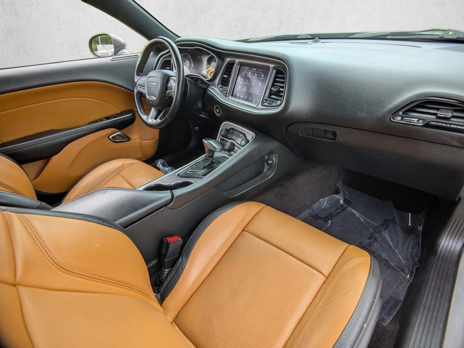 2019 Dodge Challenger SXT RWD