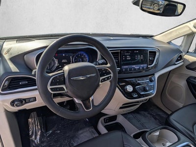 2024 Chrysler Pacifica Touring L FWD